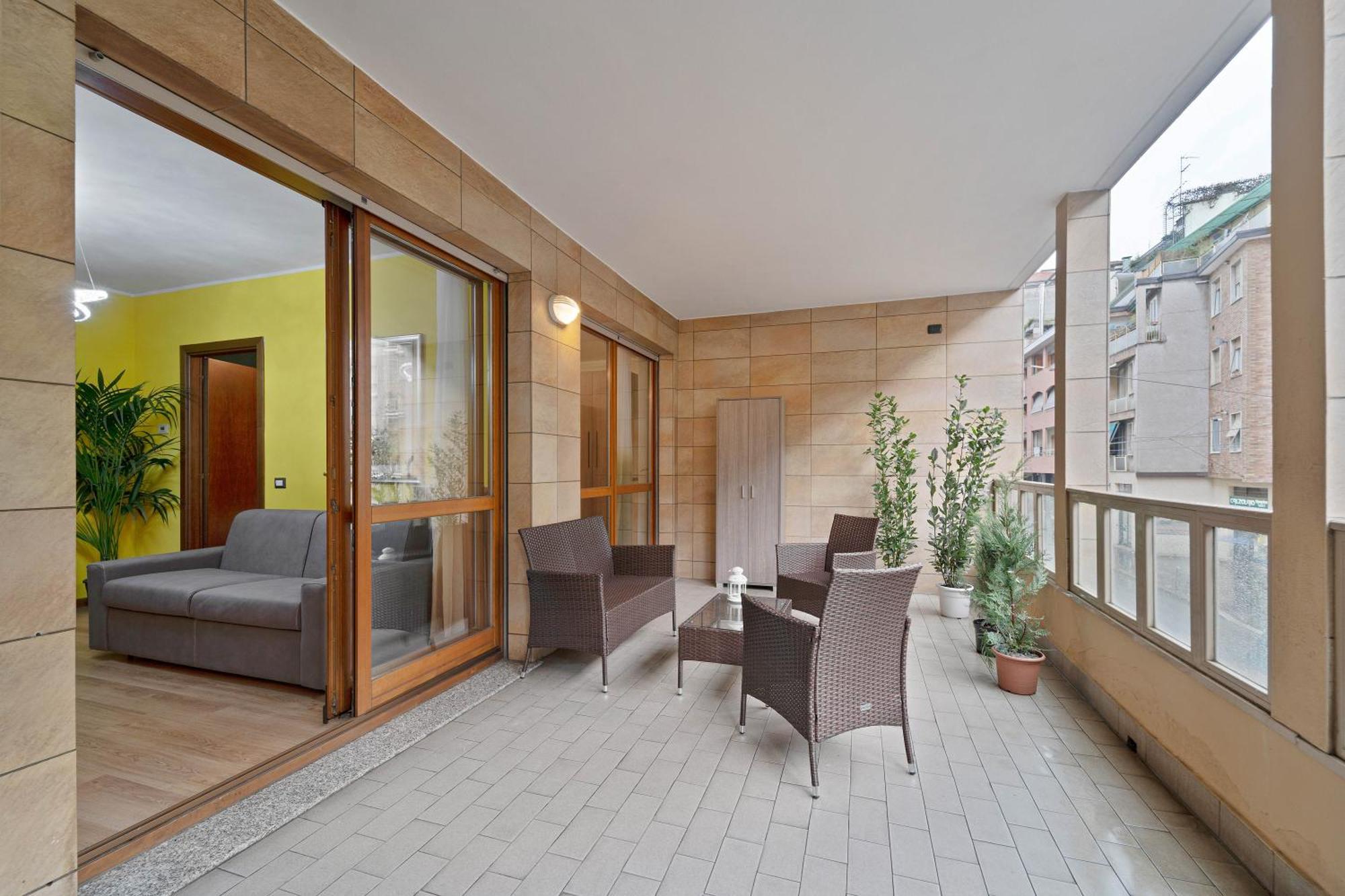 Bwr - With Terrace , Bartolini *