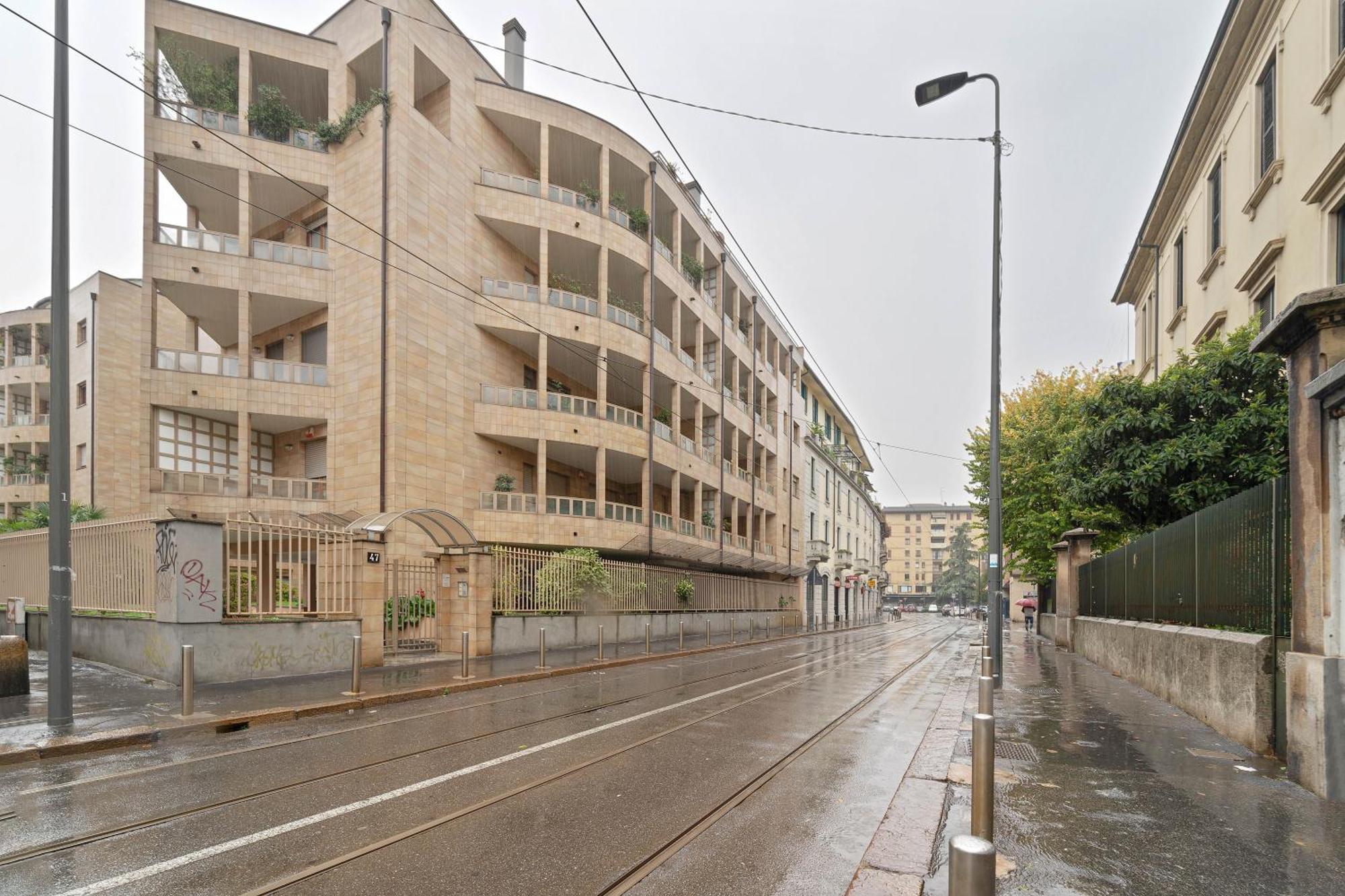 Bwr - With Terrace , Bartolini * Milan